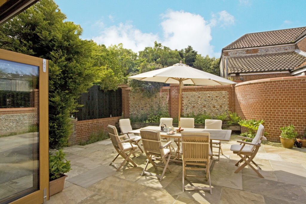 Threshing Barn - Norfolk Self Catering
