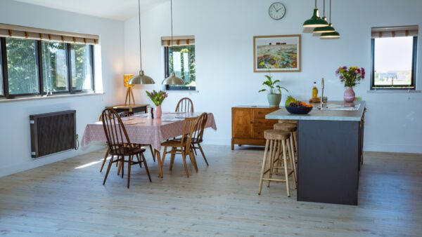 spacious lounge in holiday home -Mill Farm Eco Barn