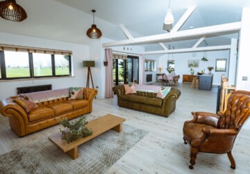 Open sitting area Open sitting area