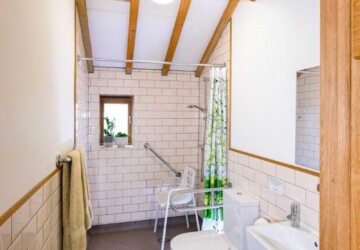 Accessible wet room at Mill Farm Eco Barns Norfolk holiday cottage