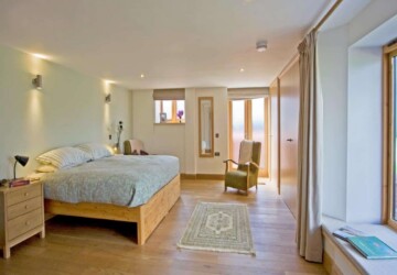 Double Bedroom in Threshing Barn