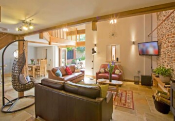 Open plan barn conversion