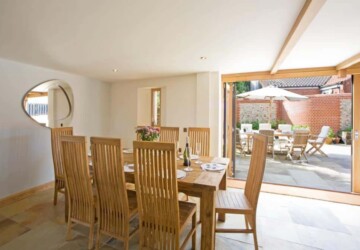 Open plan barn conversion - dining area