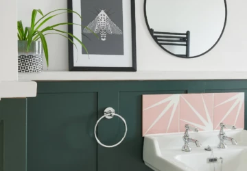 Grain Barn basin and green panelling